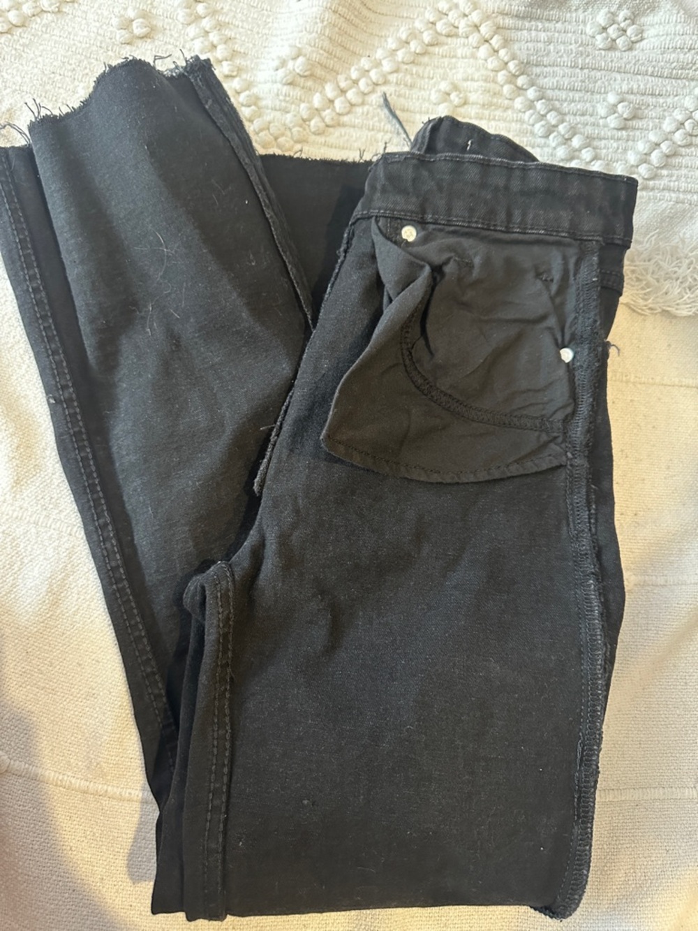 Zara Black High-Rise Straight Jeans with Raw Hem - Preloved - Picture 12 of 13